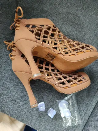 Zapatos de baile latino tacón