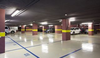 Garaje en alquiler en La Salut - Lloreda en Badalona