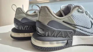 Nike Air Max Trainer 6. Talla 42. Nuevas!