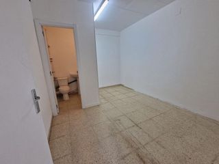 Local comercial en alquiler en Creu de Barberà en Sabadell