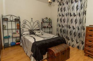 Chalet en venta en Guadix