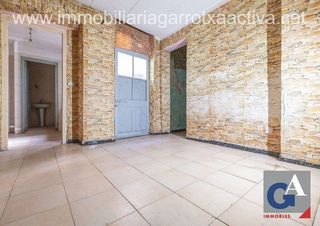 Edificio en venta en Olot