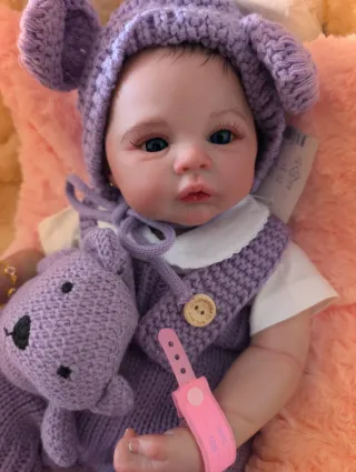 Reborn realizada con genesis horneada y barnizada