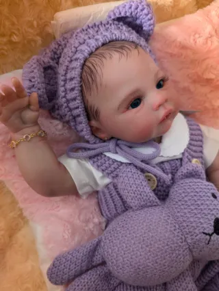 Reborn realizada con genesis horneada y barnizada