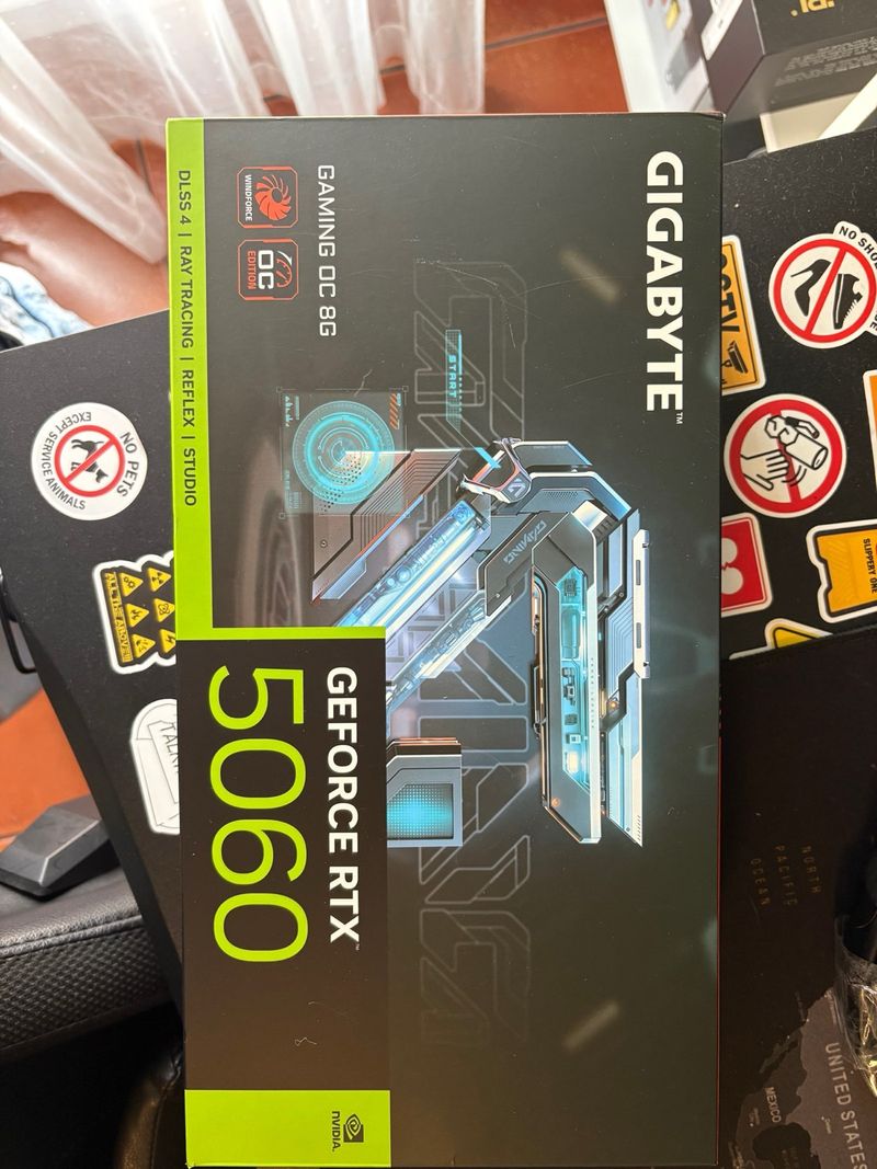 GIGABYTE GEFORCE RTX 5060 GAMING OC 8G