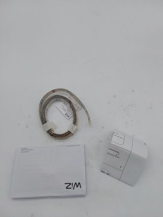 WiZ - Tira Led Intelligente, 1m di estensione, luce RGB bianca e 16 milioni di colori, collegamento tramite Wi-Fi e Bluetooth, alimentazione inclusa