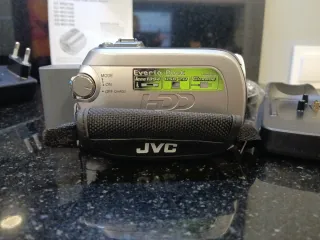 Videocámara JVC Everio GZ-MG Híbrida