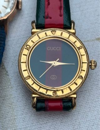 lote de reloj vintage gucci  Mujer/Unisex