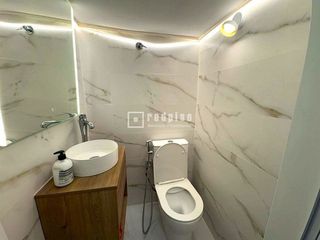 Local comercial en venta en Zona Puerto Deportivo en Fuengirola