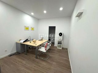 Local comercial en venta en Zona Puerto Deportivo en Fuengirola