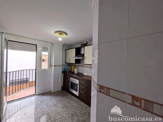 Piso en venta en Linares