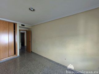 Piso en venta en Linares