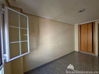 Piso en venta en Linares