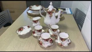 Juego de té Royal Albert Old Country Roses