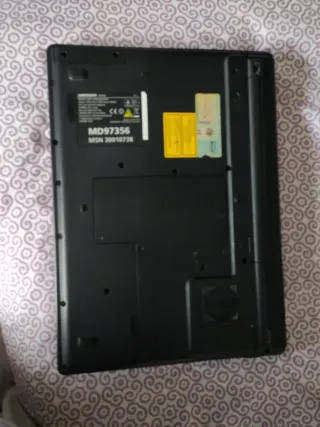 Portátil Medion E5211 Negro PARA PIEZAS