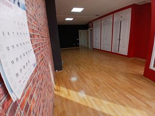 Local comercial en alquiler en Tomelloso