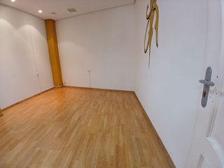 Local comercial en alquiler en Tomelloso