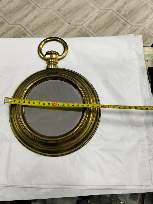 Espejo de latón con colgador