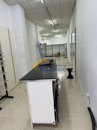 Local comercial en venta en Gamonal en Burgos