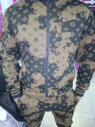 Conjunto Chándal Estampado prefu tar tallas dispon