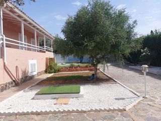 Chalet en alquiler en Montequinto en Dos Hermanas