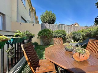 Casa pareada en venta en Lavadores en Vigo