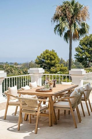 Chalet en alquiler en Nueva Andalucía centro en Marbella