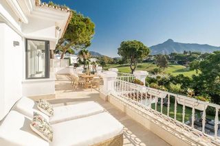 Chalet en alquiler en Nueva Andalucía centro en Marbella