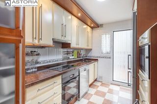 Casa adosada en venta en Angustias - Chana - Encina en Granada
