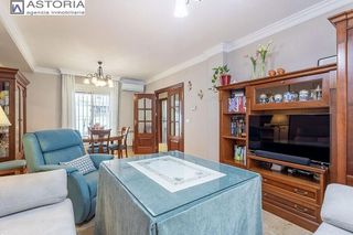 Casa adosada en venta en Angustias - Chana - Encina en Granada