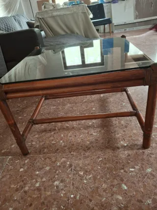 Mesa auxiliar bambú y cristal