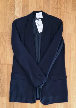 Blazer Zara negra nueva