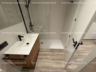 Piso en alquiler en Capuchinos - Glorieta en Salamanca