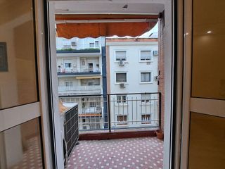 Piso en alquiler en Los Remedios en Sevilla