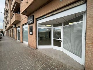 Local comercial en alquiler en Cardenal Benlloch en Mislata