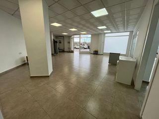 Local comercial en alquiler en Cardenal Benlloch en Mislata
