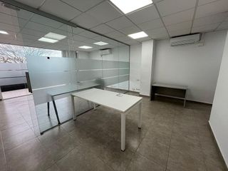 Local comercial en alquiler en Cardenal Benlloch en Mislata