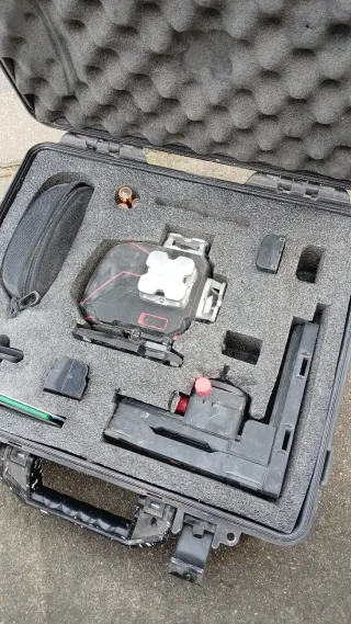 Nivel Láser Bultmeier Negro + Accesorios