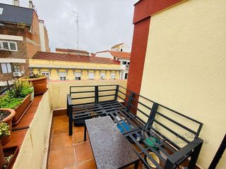 Ático en alquiler en Almagro en Madrid