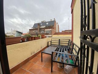 Ático en alquiler en Almagro en Madrid
