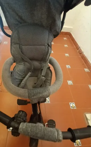 Triciclo Kinderkraft Silla Gris