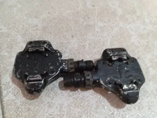 Pedales automáticos para bicicleta