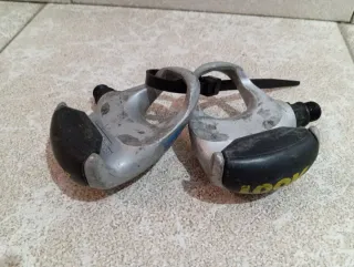 Pedales automáticos para bicicleta