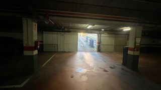 Garaje en venta en Vallobín - La Florida en Oviedo