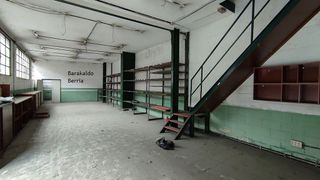 Nave industrial en venta en Valle de Trápaga-Trapagaran