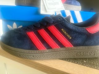 Adidas München Azul/Rojo Nuevas