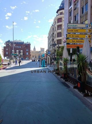 Oficina en venta en Centro Ciudad en León