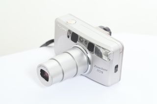 Cámara Fujifilm Zoom Date 115s Analógica