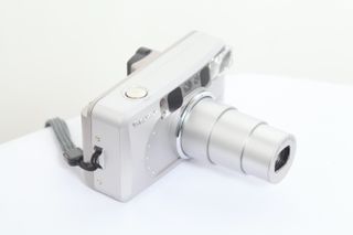 Cámara Fujifilm Zoom Date 115s Analógica