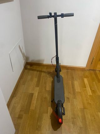 Patinete Eléctrico Xiaomi Mi Scooter M365